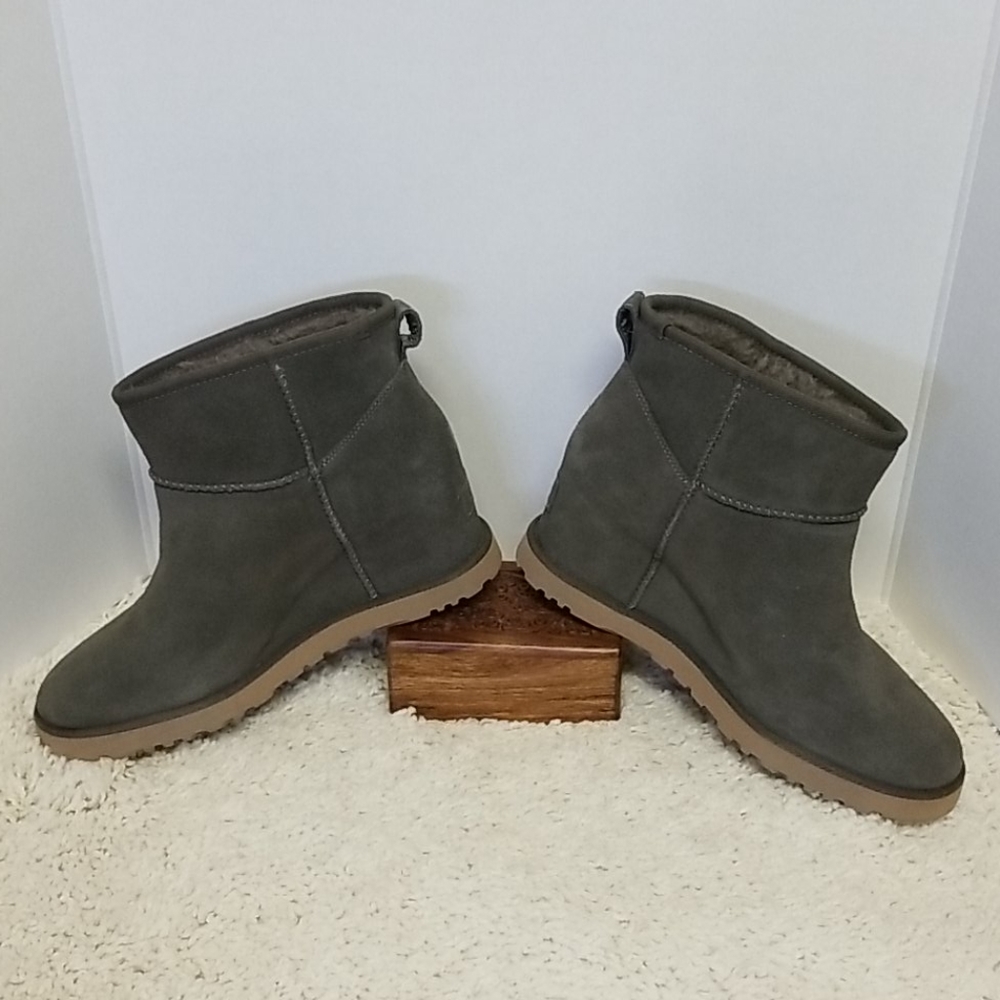 UGG Boots size 9.5